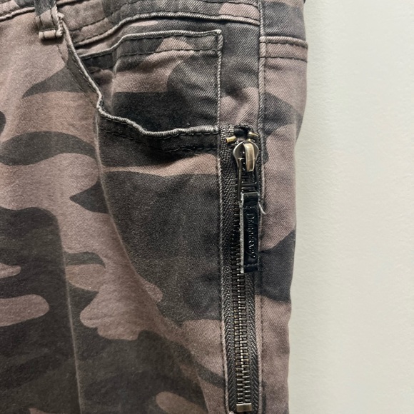 Democracy AB solution womens camo skinny jeans sz 8 - Picture 4 of 11